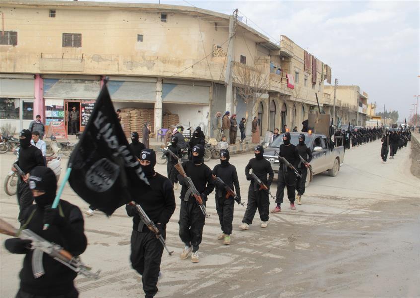 «داعش» يتأهب بعد فرار العشرات من سجن تابع له