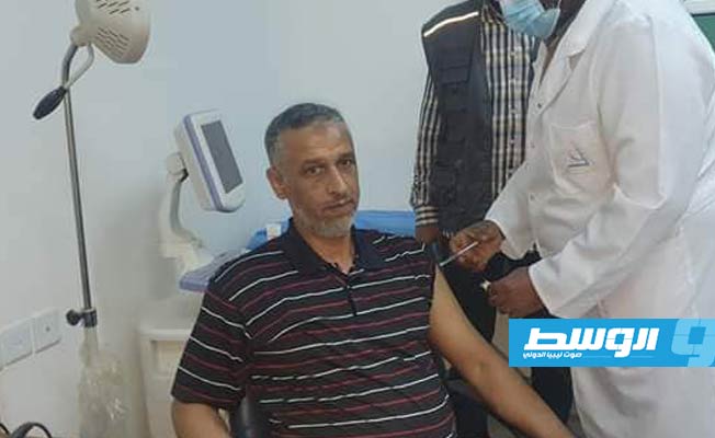 تطعيم موظفي محطة كهرباء شمال بنغازي ضد «كورونا»