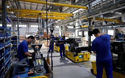 «رويترز»: انكماش نشاط المصانع الصينية خلال أغسطس بسبب «كورونا»