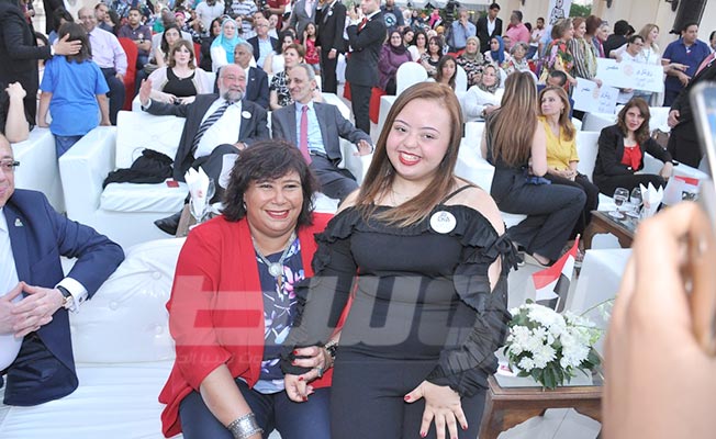 بالصور: وزيرة الثقافة المصرية ونجوم الفن في احتفالية «أولادنا»