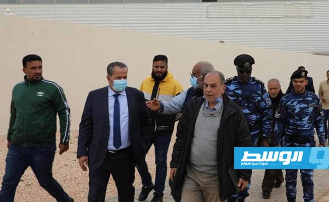 الشلماني يتفقد ملعب بنينا (صفحة اتحاد الكرة الليبي)