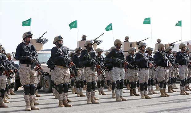 قوات سعودية تصل إلى سقطرى بعد توتر بين الإمارات والحكومة اليمنية