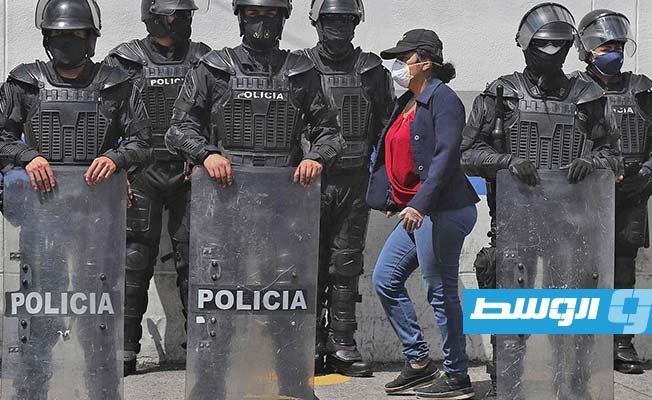 50 قتيلا خلال تمرد في 3 سجون في الأكوادور