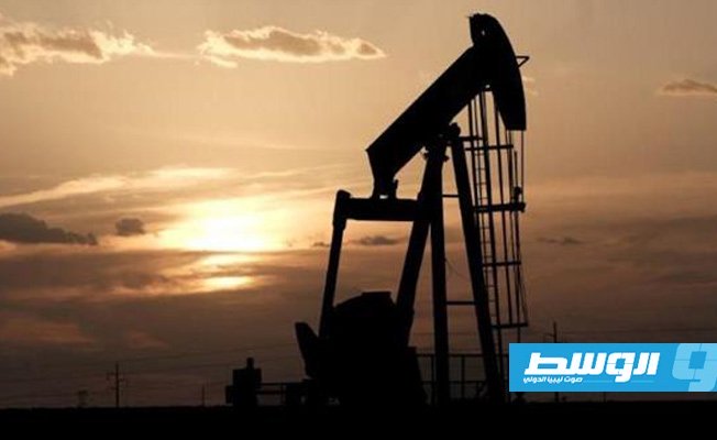 تباين أسعار النفط بعد زيادة قياسية في حالات «كورونا» بولايات أميركية