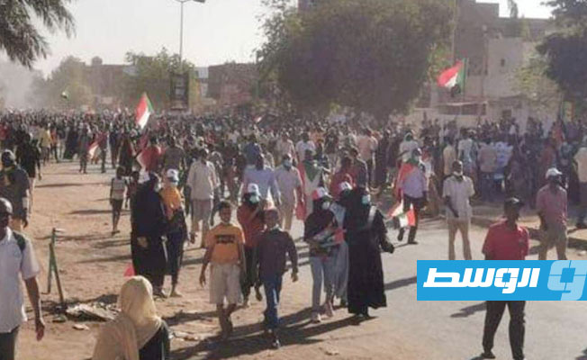 «رويترز»: محتجون سودانيون يعتزمون الخروج في مسيرة صوب القصر الرئاسي