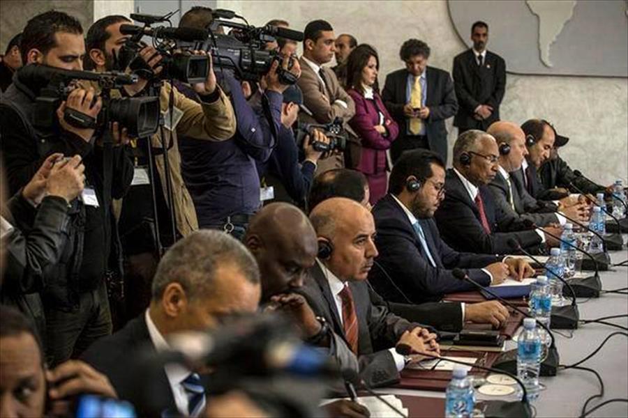 سلال: الجزائر تساعد 20 ممثلاً عن حركات ليبية على الحل السلمي