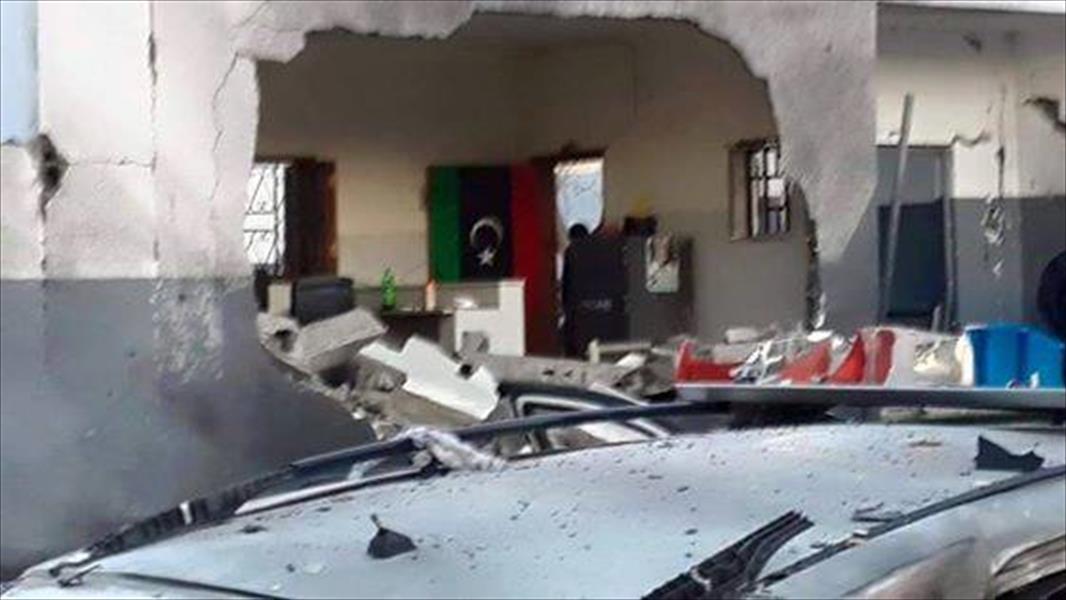 بالصور:إصابة شرطي جراء استهداف مركز زاوية الدهماني في طرابلس 
