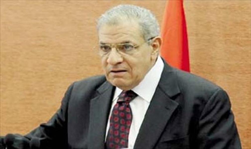 محلب ورئيس وزراء لبنان يبحثان دعم العلاقات الثنائية