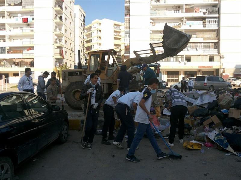 كتيبة شُهداء الزاوية تُشارك بحملة نظافة بنغازي
