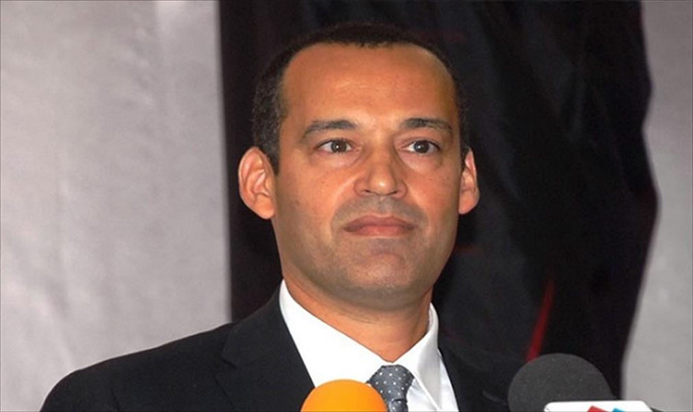 عاطلون عن العمل يُحاصرون وزير التنمية التونسي