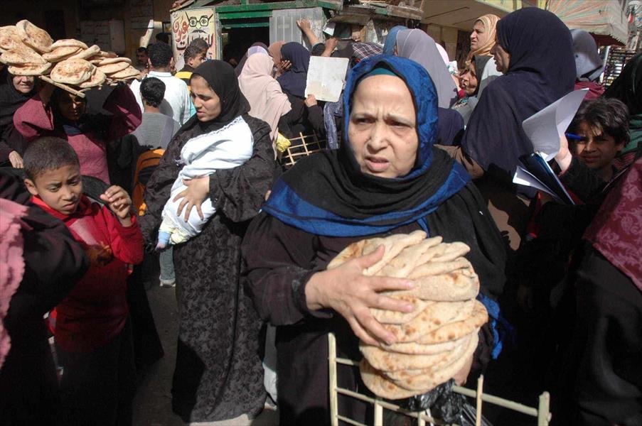 هل تحل البطاقات الذكية مشكلة توزيع الخبز في مصر؟