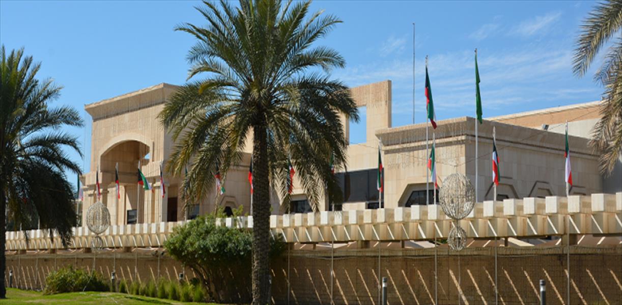 الكويت تطالب السفير الليبي السابق بمغادرة أراضيها