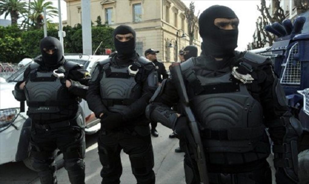 الأمن التونسي يوقف 4 خلايا تستقطب الشباب للقتال في ليبيا
