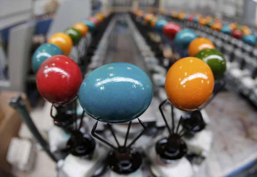 بالصور: شركة نمساوية تنتج 10 ملايين بيضة ملونة سنويًا