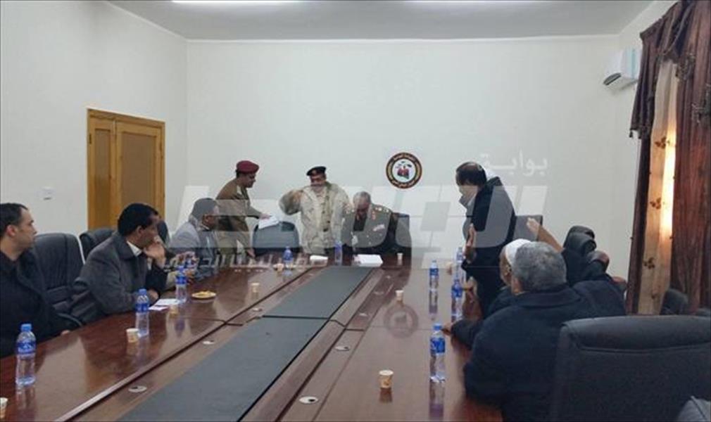 وفد من الكفرة يجتمع مع القائد العام للجيش الليبي