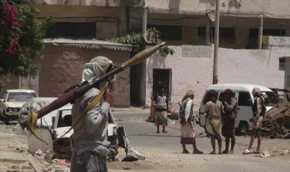 قصف مقر الرئيس اليمني في عدن