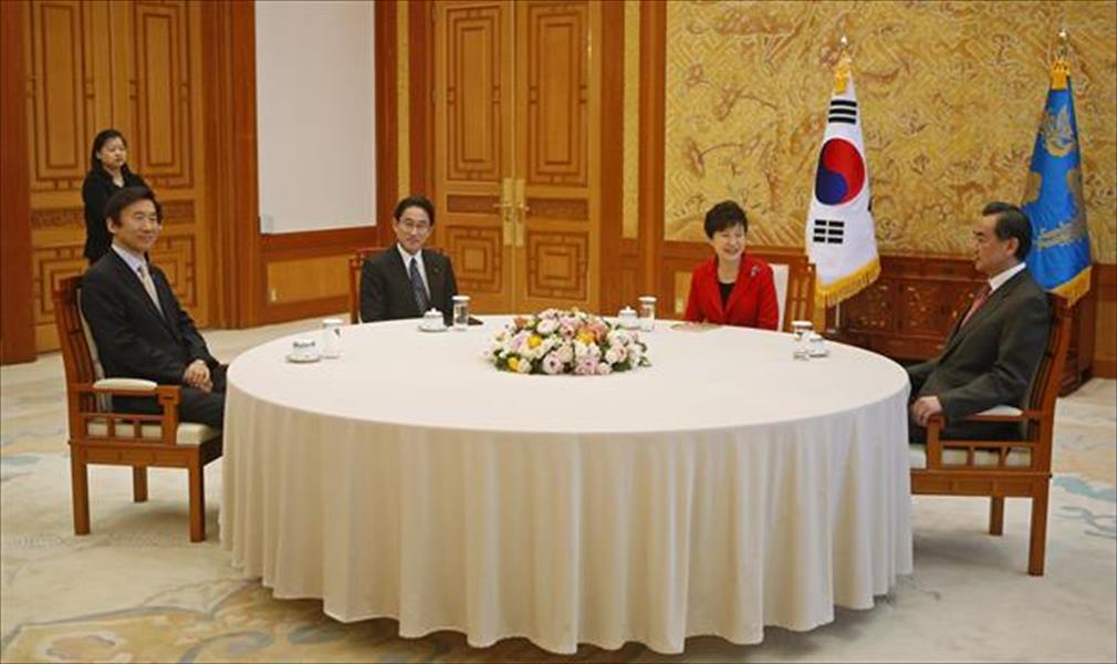 وزراء خارجية الصين واليابان وكوريا الجنوبية يجتمعون لأول مرة منذ 3 سنوات