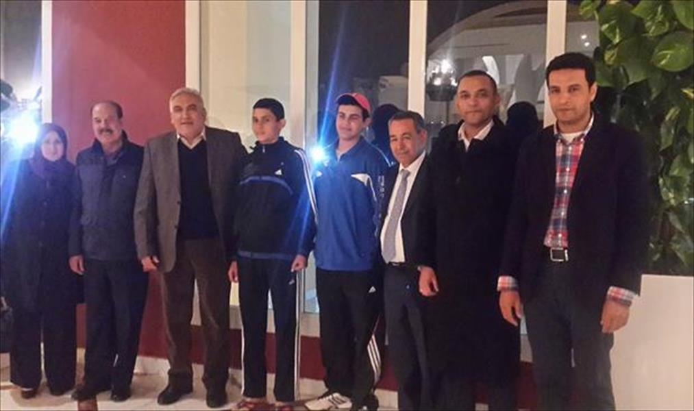 عمداء بلديات ليبية يلتقون منتخب تنس الطاولة بتونس