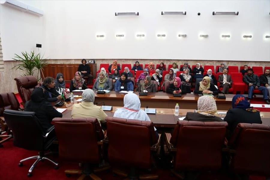 بالصور: وفد مجلس حرائر ليبيا يلتقي «التأسيسة» في البيضاء