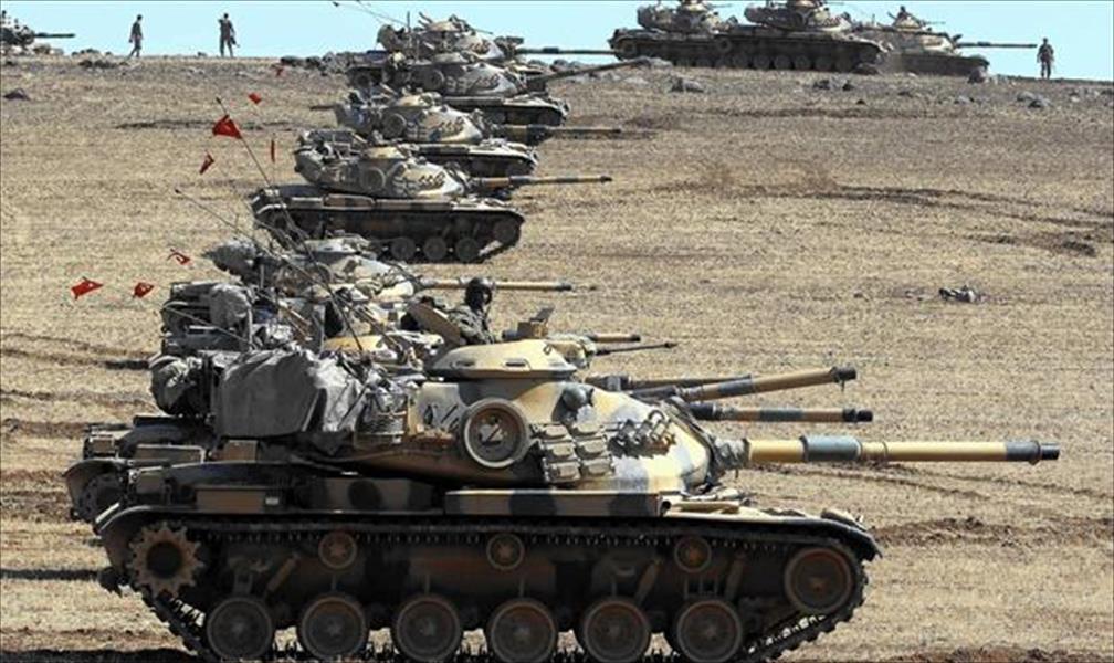 الجيش التركي يشتبك مع أكراد ويقصف قواعد للنظام السوري