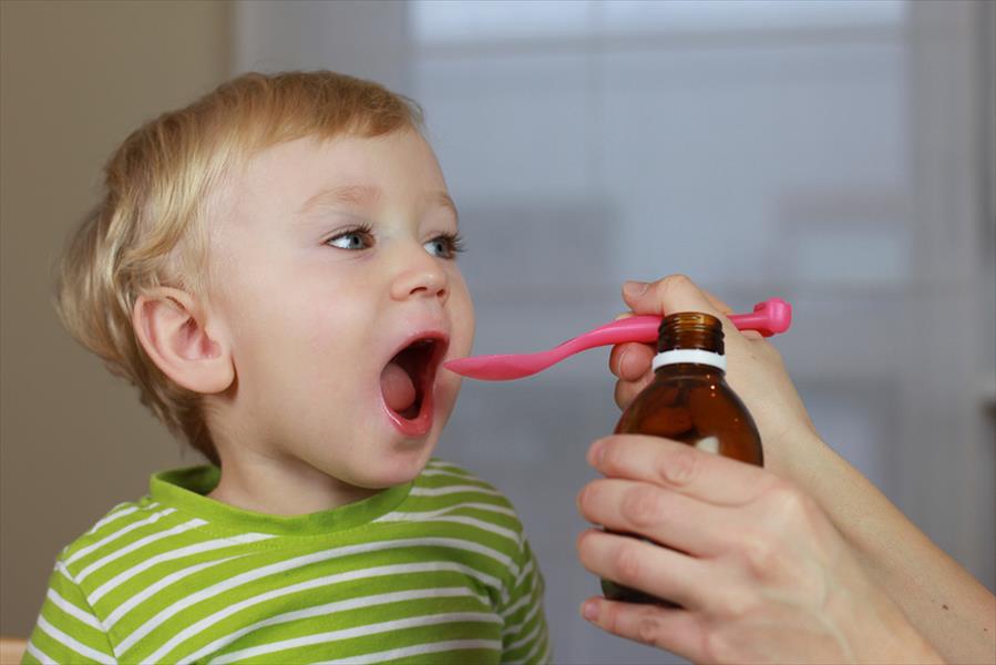 الطريقة المثلى لتناول الطفل جرعات الأدوية