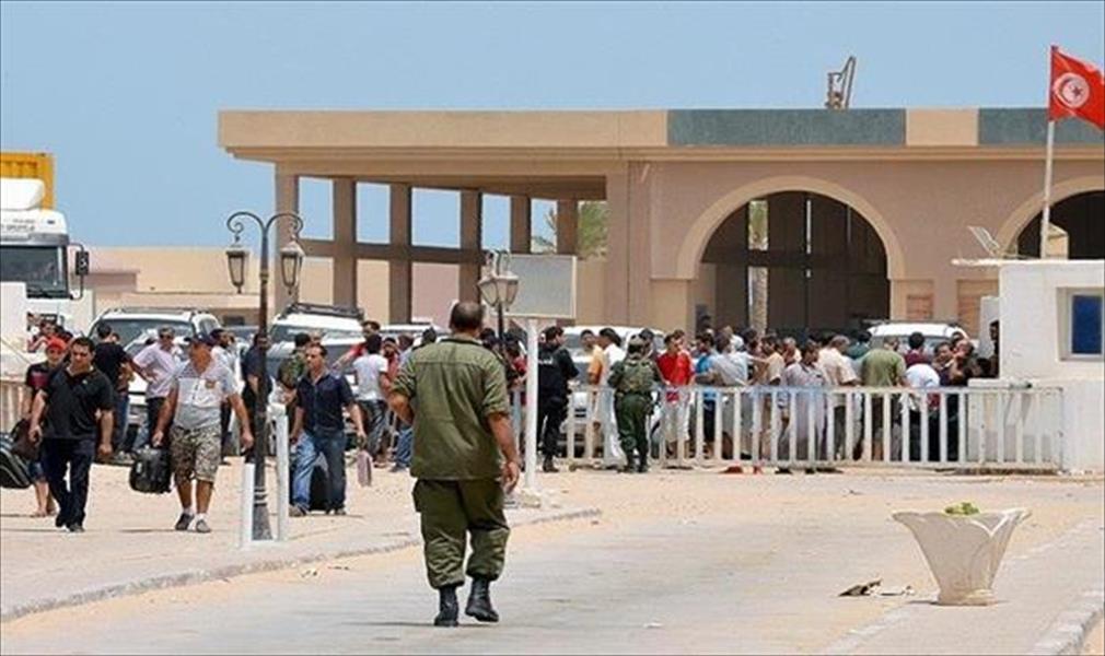 محتجون يغلقون المعبر التونسي «ذهيبة وازن» على الحدود مع ليبيا
