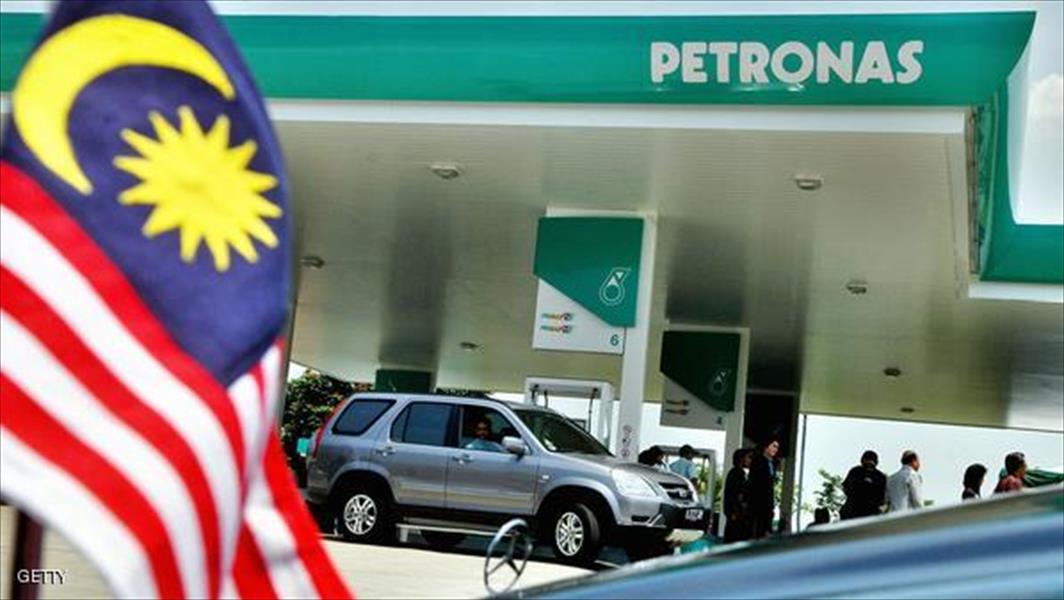 بتروناس الماليزية تسعى لشراء الغاز المسال من الجزائر