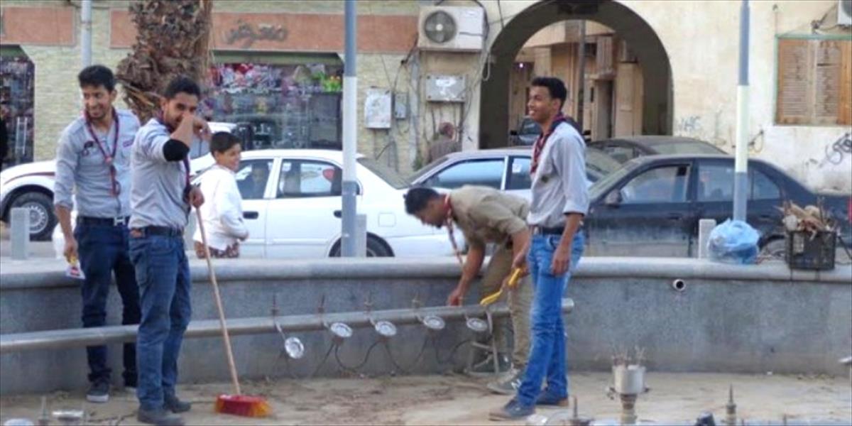 كشاف طبرق يبدأ حملة نظافة بوسط المدينة