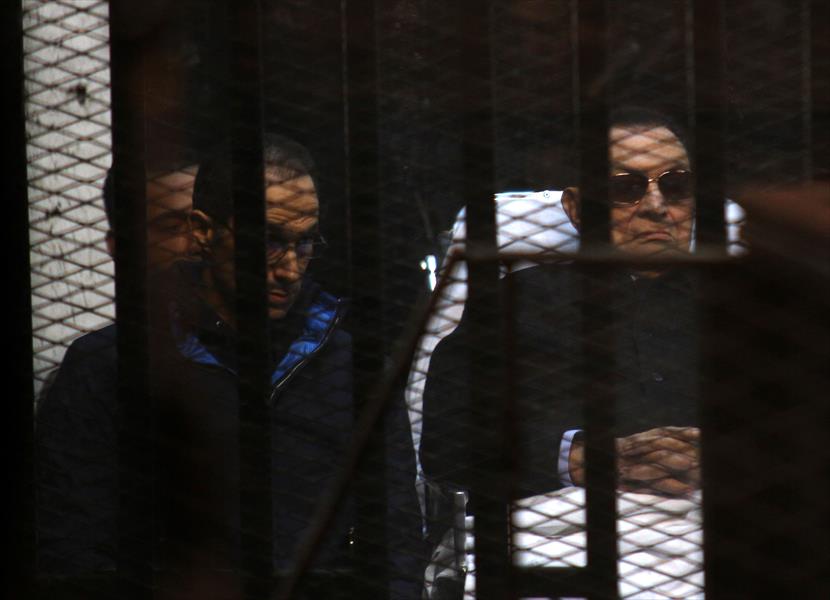 تأجيل محاكمة مبارك وابنيه في قضية «قصور الرئاسة»
