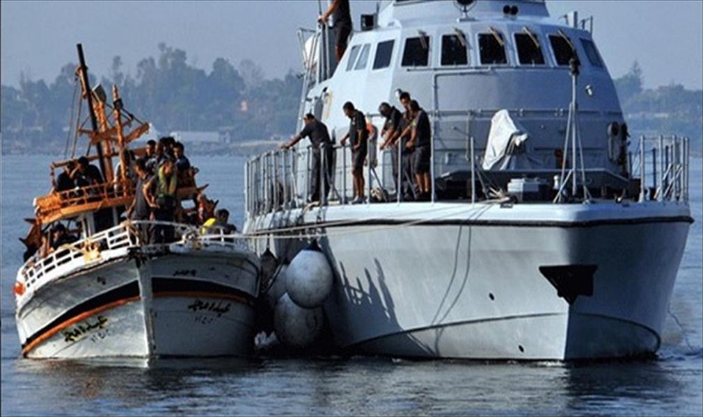 خفر السواحل الإيطالي ينقذ 320 مهاجرًا قبالة السواحل الليبية