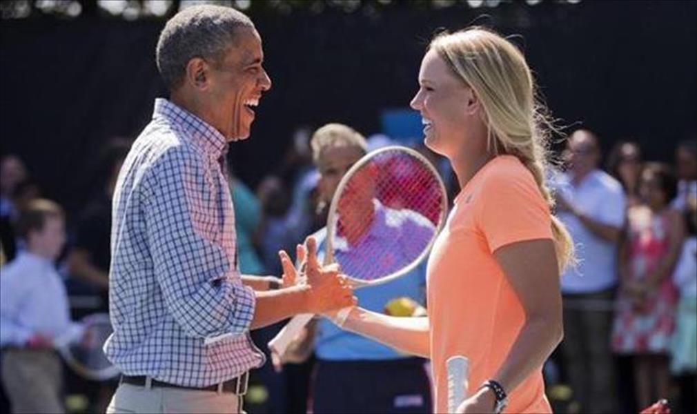 بالفيديو: فاتنة التنس تجبر أوباما على خيانة «السلة»