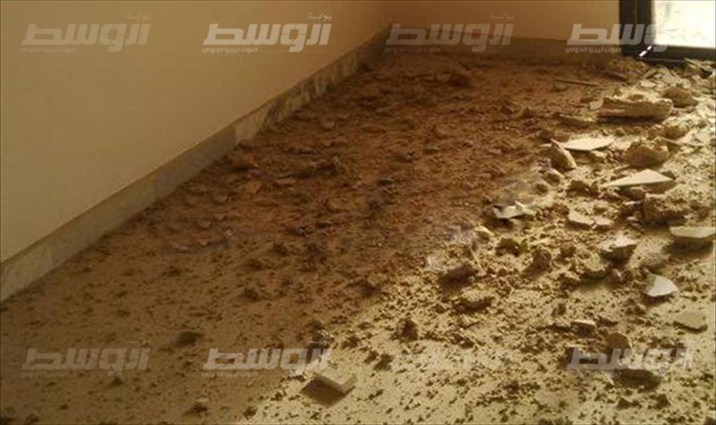 سقوط قذيفة بالمصرف التجاري الوطني بمنطقة البركة في بنغازي