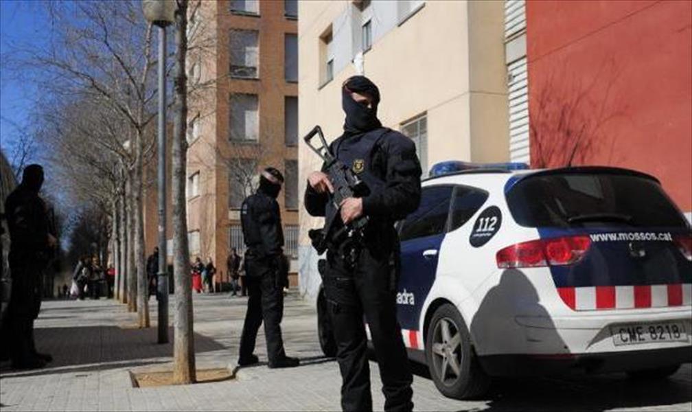 إسبانيا تعتقل 11 شخصًا بتهمة الإرهاب