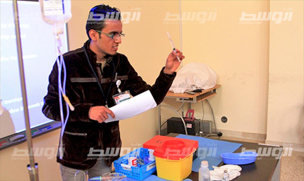 دورة تدريبية حول الإسعافات والطوارئ بمركز بنغازي الطبي