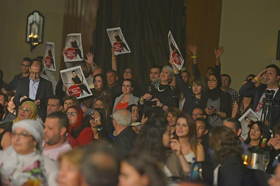 بالصور: المغاربة يستقبلون سميرة سعيد بعد غياب 5 سنوات