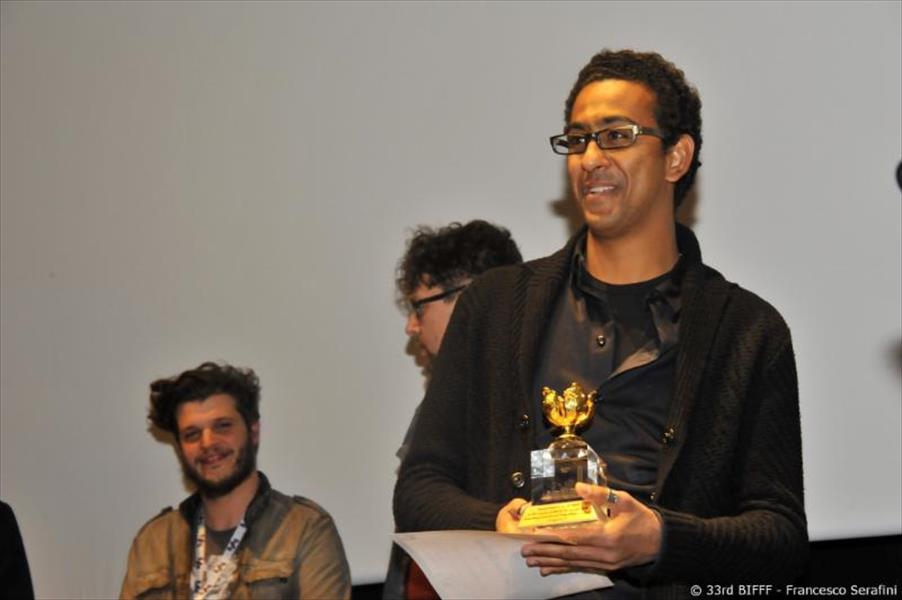 مروان حامد يواصل حصد الجوائز بـ«الفيل الأزرق»