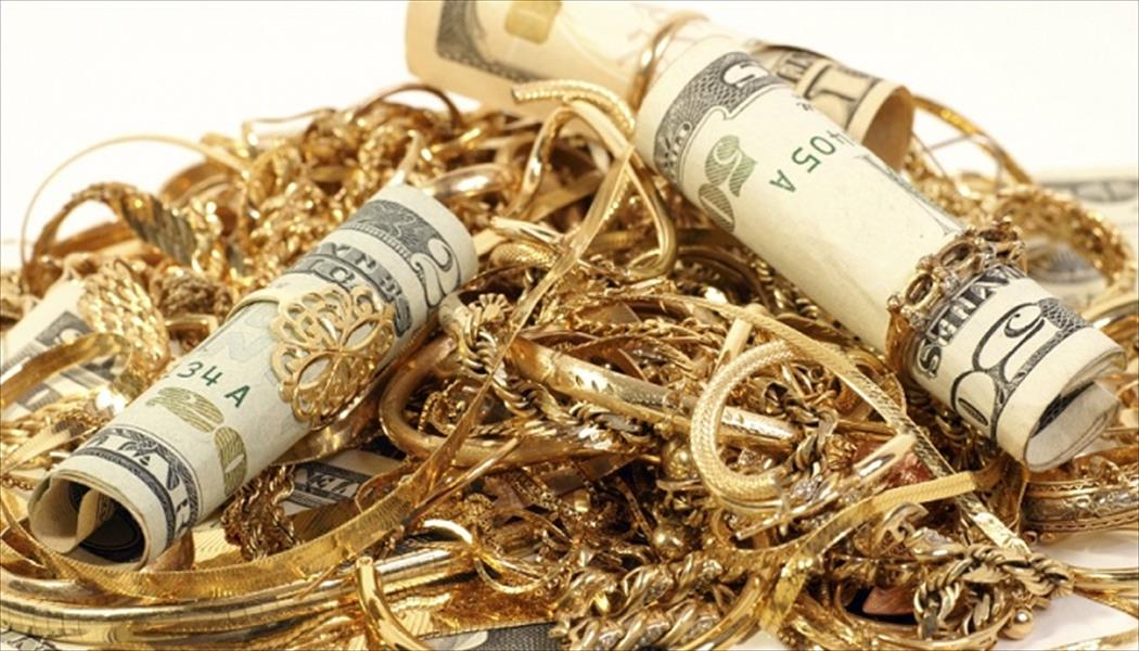 الذهب يواصل الهبوط بفعل صعود الدولار والأسهم