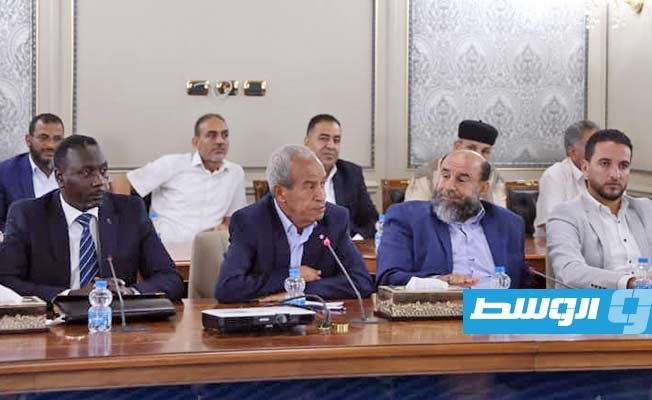 جانب من اجتماع رئيس حكومة الوحدة الوطنية الموقتة عبد الحميد الدبيبة مع عمداء البلديات أعضاء المجلس الأعلى للإدارة المحلية، الأربعاء 28 سبتمبر 2022 (صفحة الحكومة على فيسبوك)