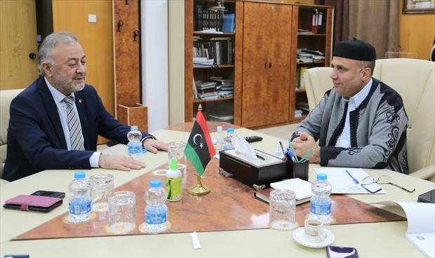 اللافي يبحث مع سفير تركيا مستجدات الأوضاع السياسية في ليبيا
