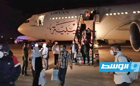 إحالة 28 مسافرا بمطار مصراتة إلى الحجر الصحي لعدم استيفاء إجراءات العودة