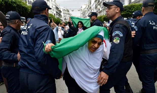 الشرطة الجزائرية تفرق تظاهرة وسط العاصمة