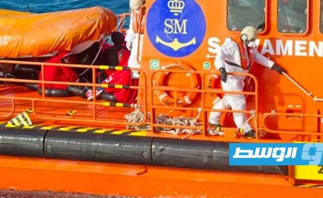 خفر السواحل الإسباني ينقذ 86 مهاجرا من على متن مركب قرب جزر الكناري
