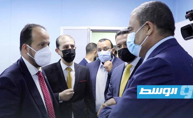 الزناتي خلال افتتاحه قسم علاج أمراض القلب في مركز مصراتة الطبي، 2 سبتمبر 2021. (وزارة الصحة)