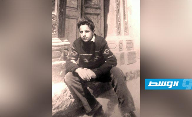 رفيق الصبا عبد القادر البعباع قبل أن يمضى زهرة شبابة بسجن القذافي