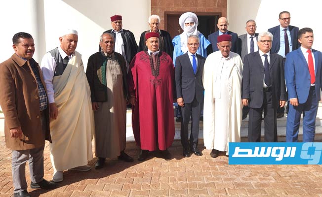 لقاء السفير الفرنسي مع شيوخ وأعيان ووجهاء قبائل بمقر السفارة في طرابلس. (مصطفى مهراج)