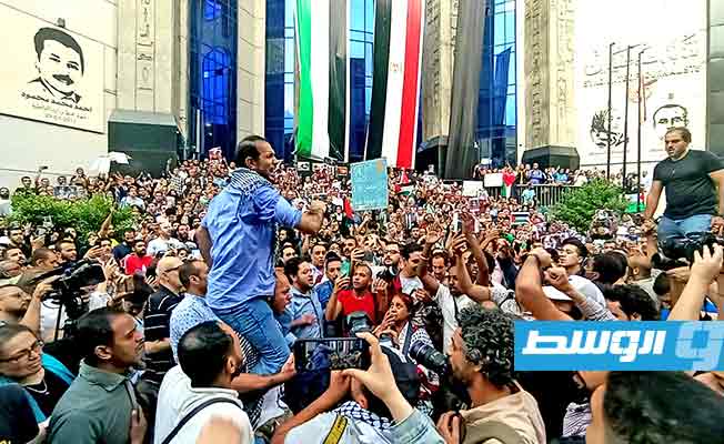 بعد تصريح السيسي.. آلاف المصريين يتظاهرون تضامنًا مع غزة