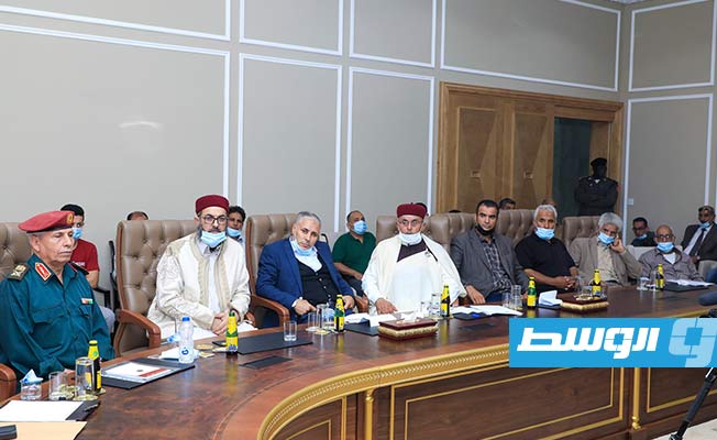 لقاء المشير حفتر مع رؤساء المجالس المحلية في بنغازي وضواحيها. الأربعاء 4 أغسطس 2021. (القيادة العامة)