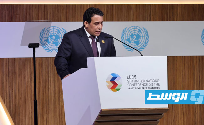 المنفي متحدثا أمام مؤتمر الأمم المتحدة الخامس المعني بالبلدان الأقل نموًا في الدوحة، الأحد، 5 مارس 2023. (المجلس الرئاسي)