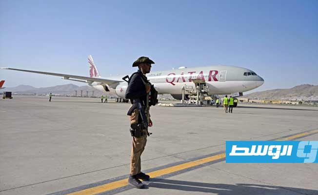 إقلاع أول طائرة إجلاء مدنية من كابل إلى الدوحة منذ انسحاب القوات الأميركية