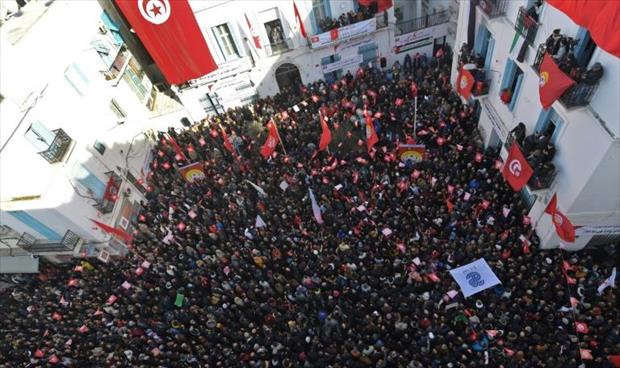 تونس..اتحاد العمال يدعو إلى إضراب عام في القطاع الحكومي